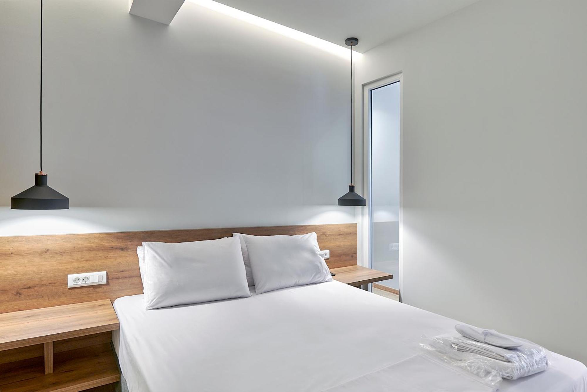 City-Center Apartment In Vibrant Monastiraki, Atenas Exterior foto